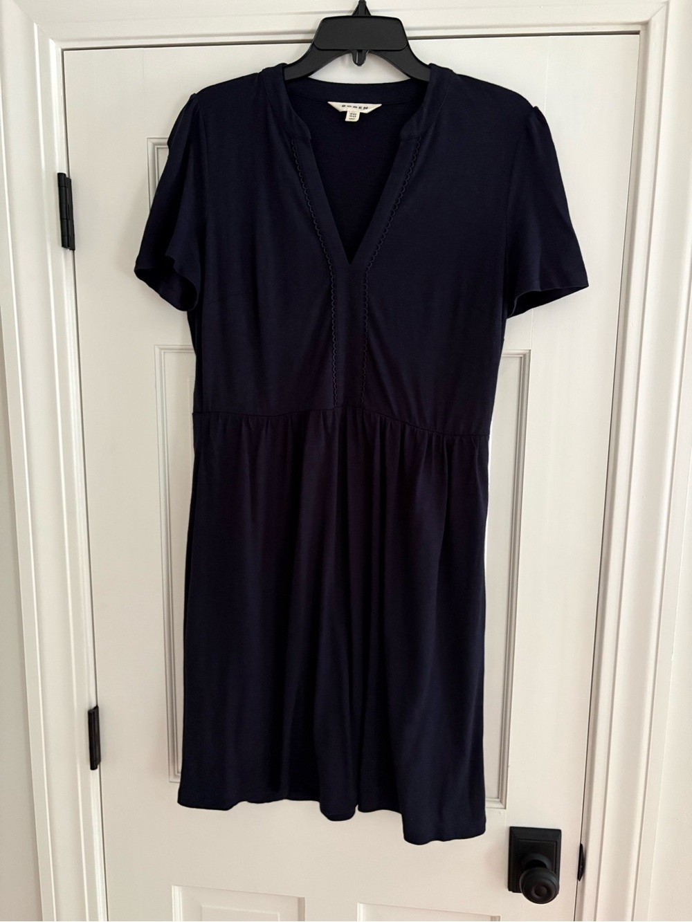 Boden Navy V‑Neck Short‑Sleeve Casual Dress